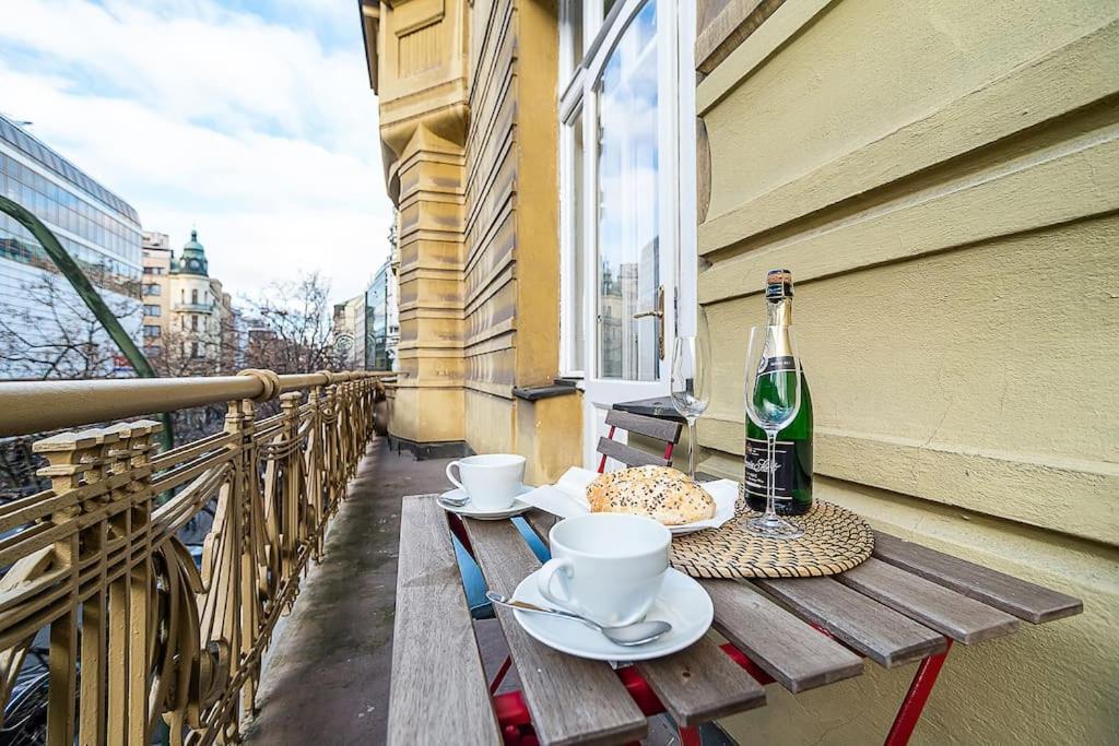 Bright With Terrace * Praga