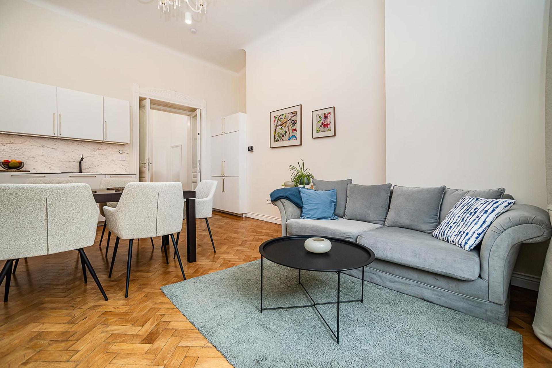 Bright With Terrace Appartamento
